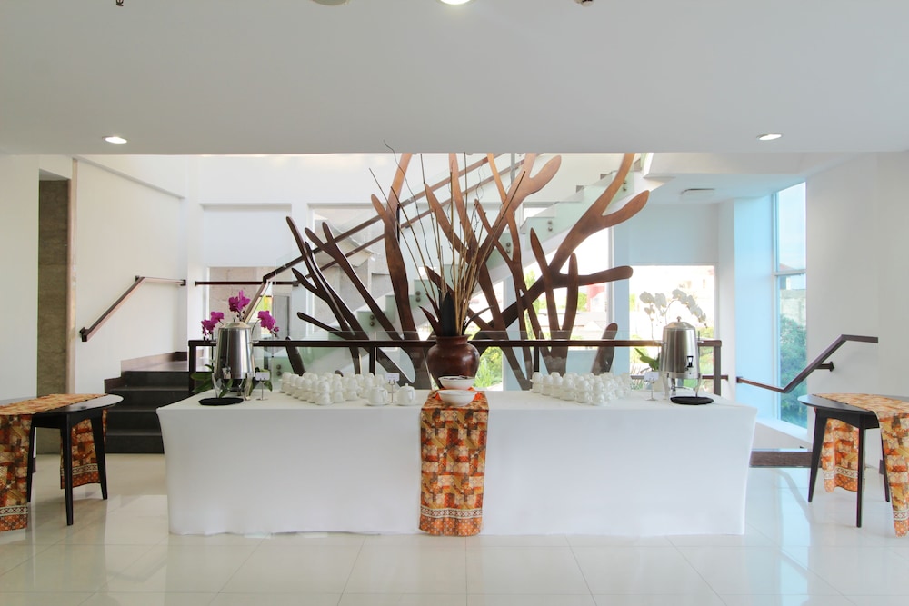B Bali & Spa 4*