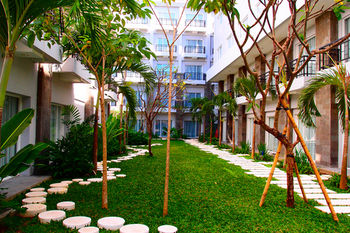 B Bali & Spa 4*