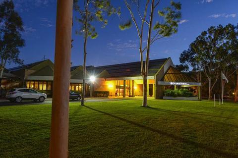 DoubleTree by Hilton Alice Springs 4*