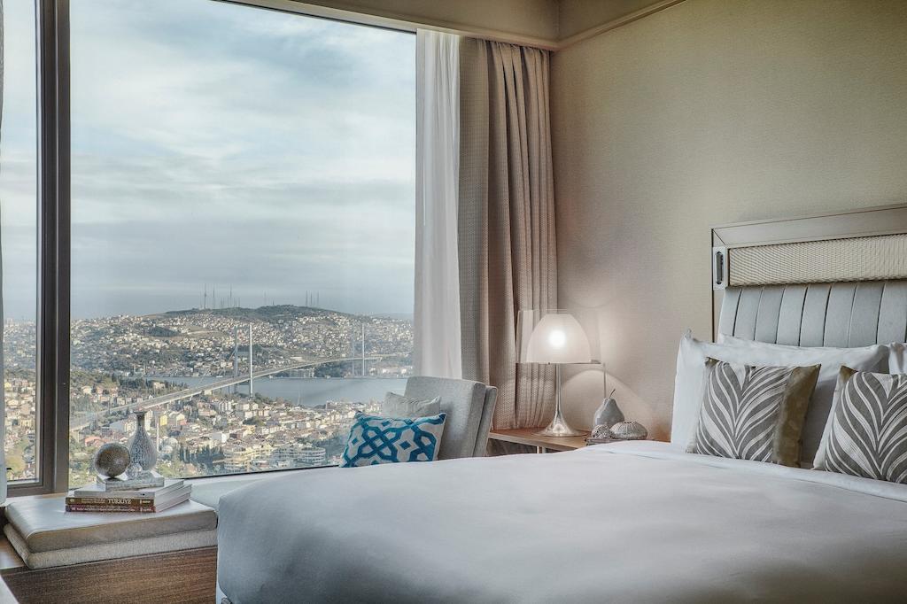 Renaissance Istanbul Polat Bosphorus Hotel 5*