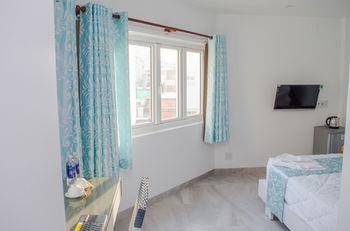 LeBlanc Saigon 1*