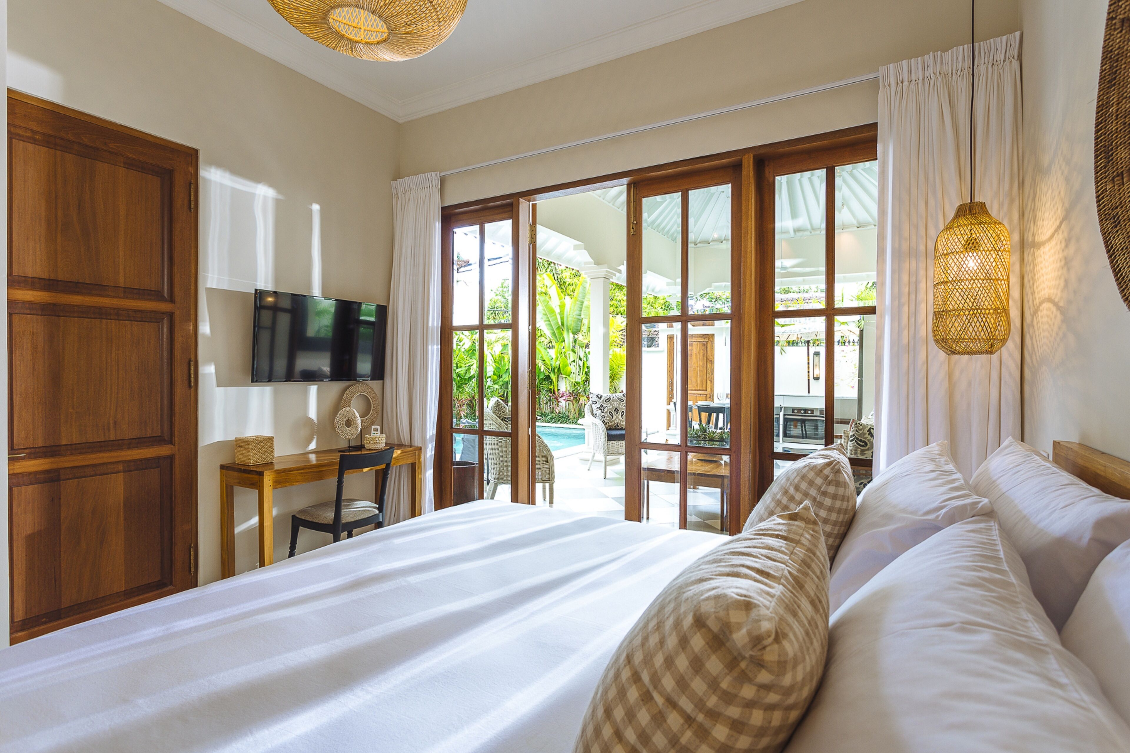 Villa Om 5*