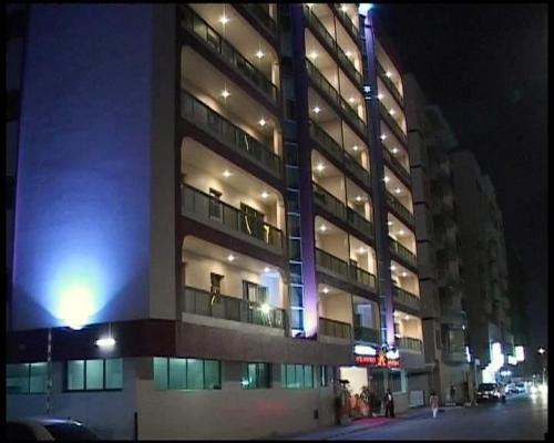 Al Shams Plaza Apartments 3*