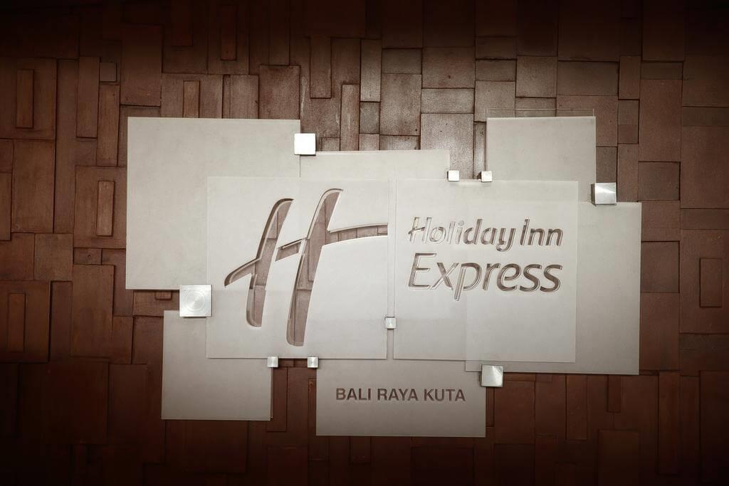 Holiday Inn Express Bali Raya Kuta 3*