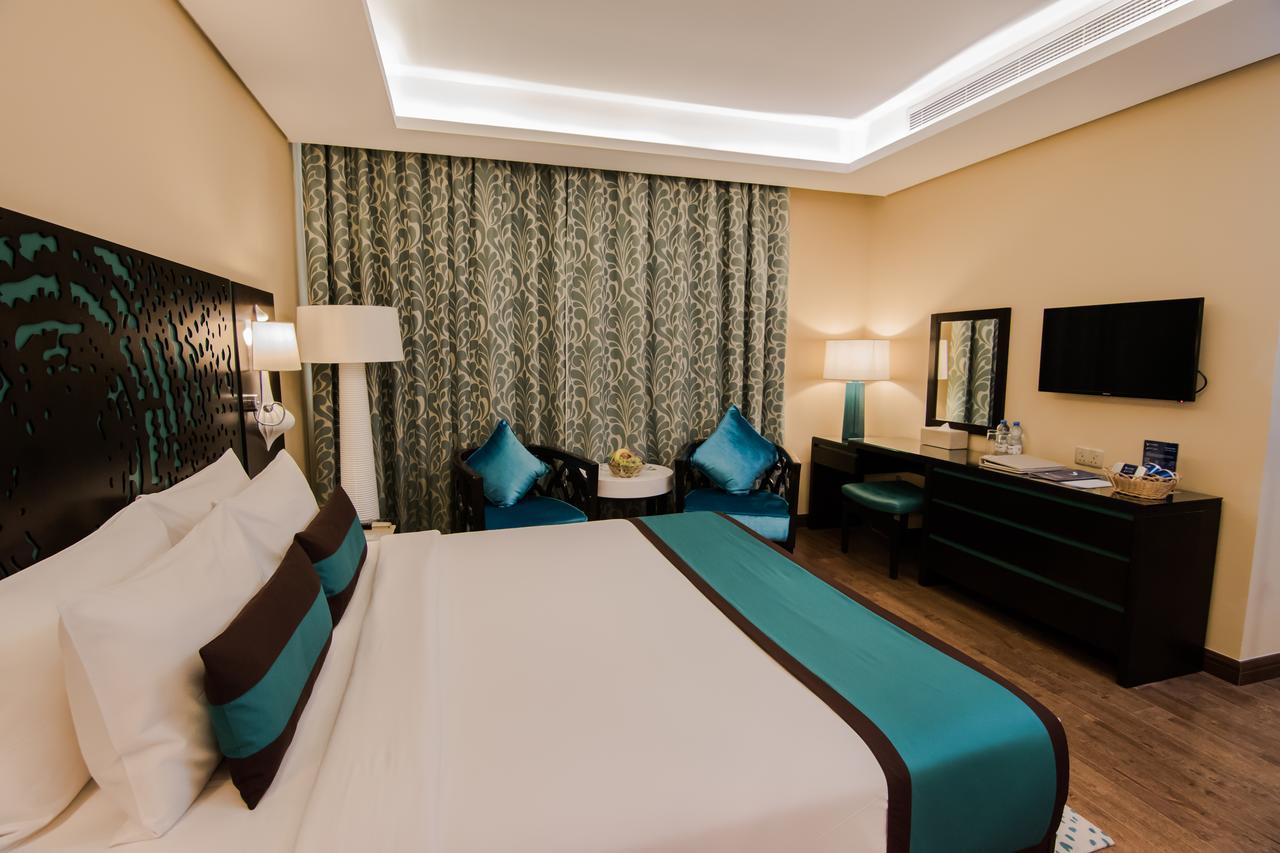 Signature Hotel Al Barsha 4*