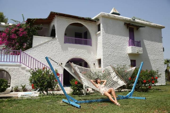 Merit Cyprus Gardens Holiday Village & Casino 4*