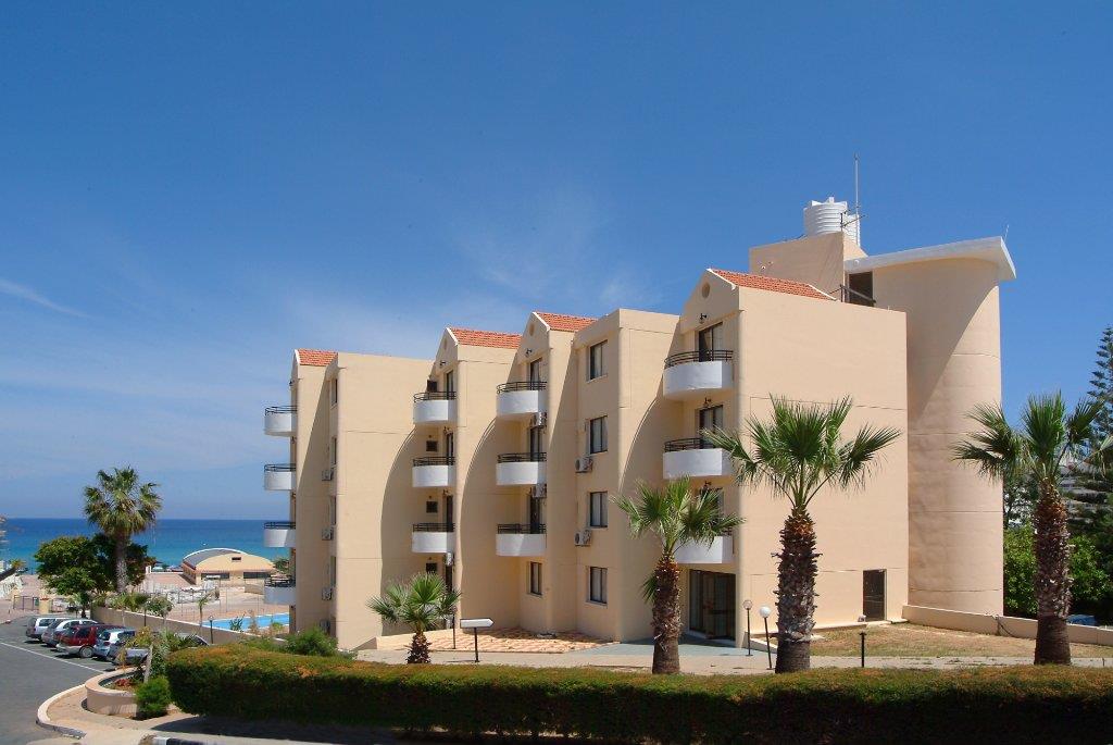 Constantinos the Great Hotel Apts 4*