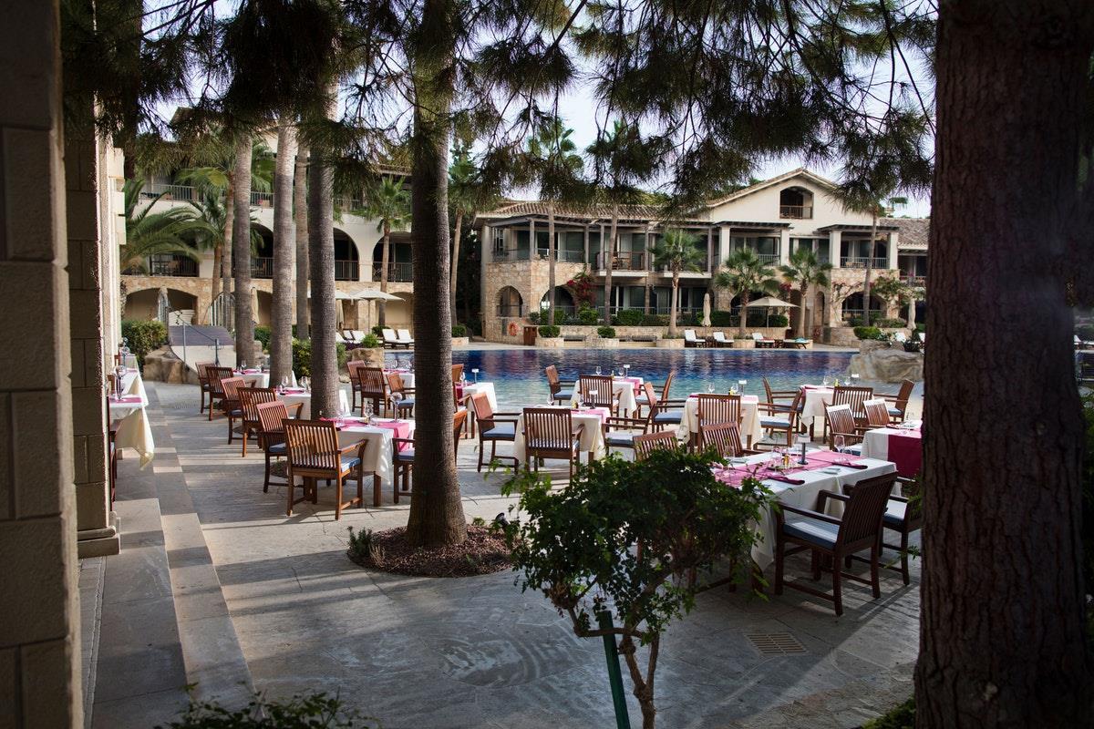 Columbia Beach Resort Pissouri 5*