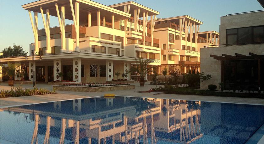 Apolonia Resort 4*