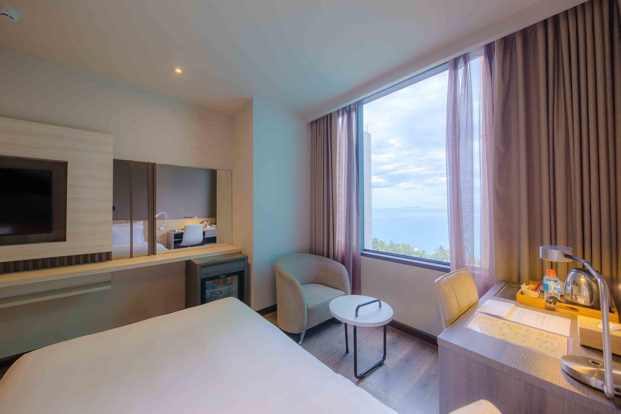 Alana Nha Trang Beach 4*