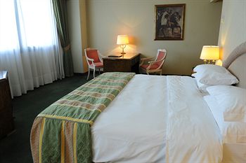 Tower Genova Airport - Hotel & Conference Center 4*