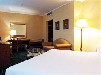 Tower Genova Airport - Hotel & Conference Center 4*