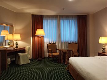 Tower Genova Airport - Hotel & Conference Center 4*