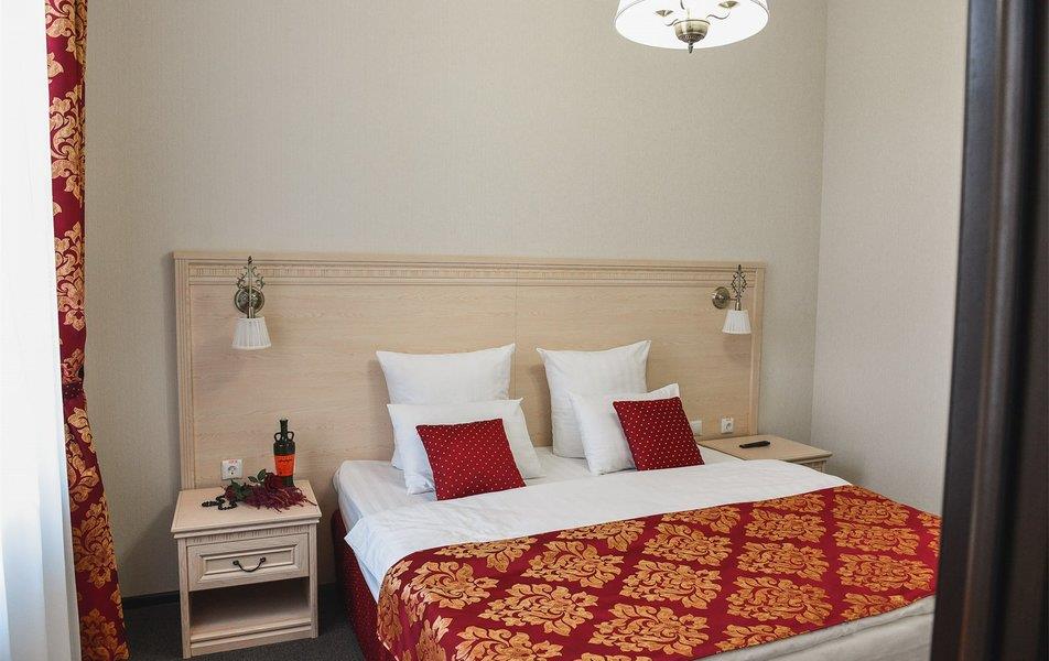 Малиновая Слобода 3*