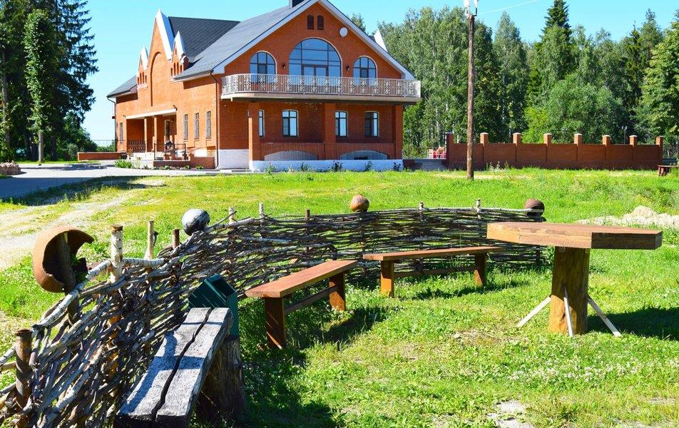 Малиновая Слобода 3*