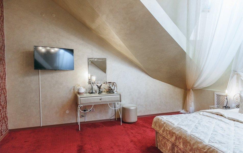 Малиновая Слобода 3*