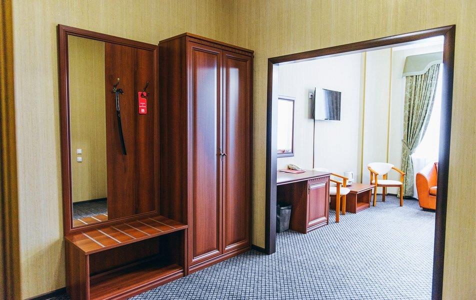 Малиновая Слобода 3*