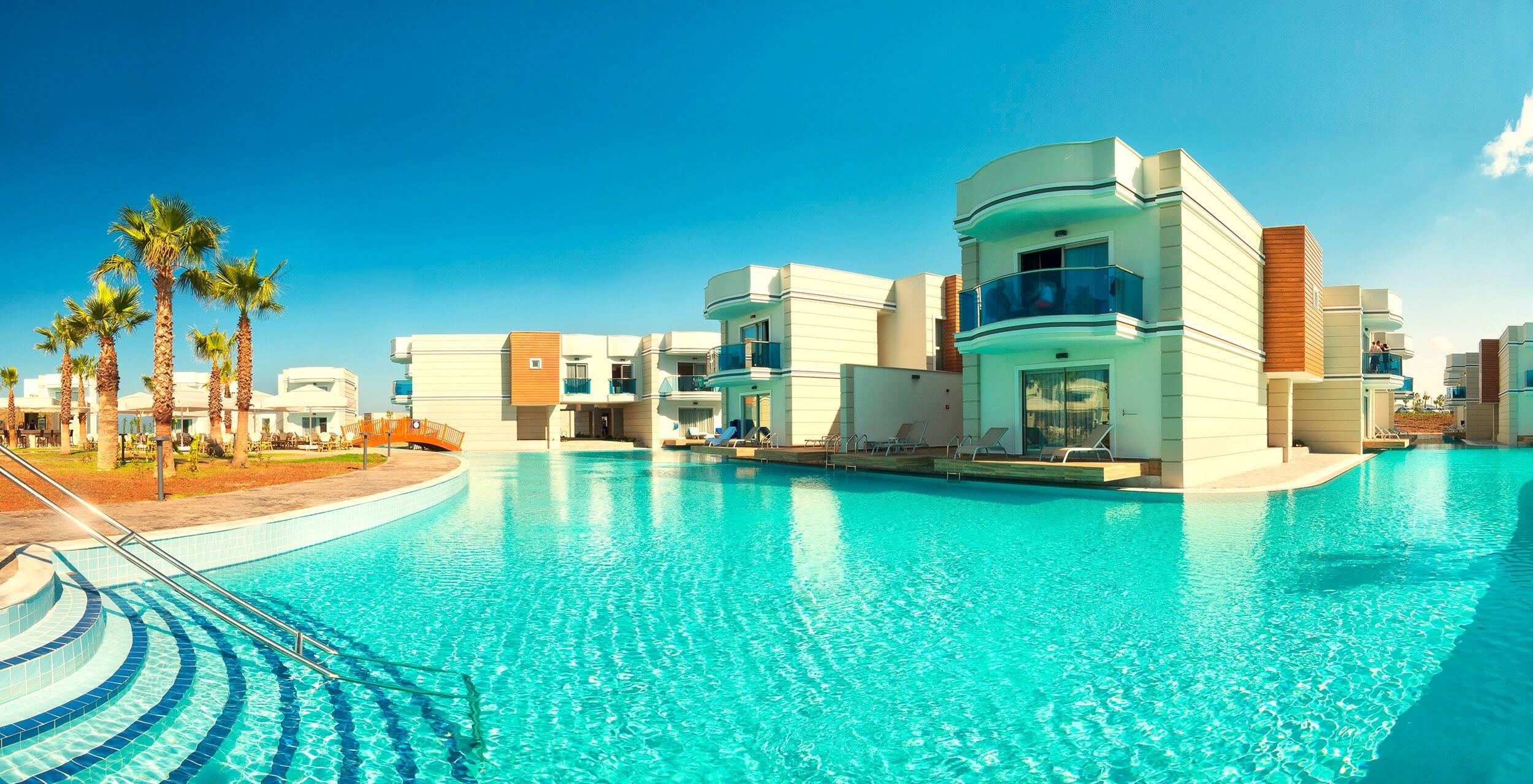 Aquasis De Luxe Resort & Spa 5*