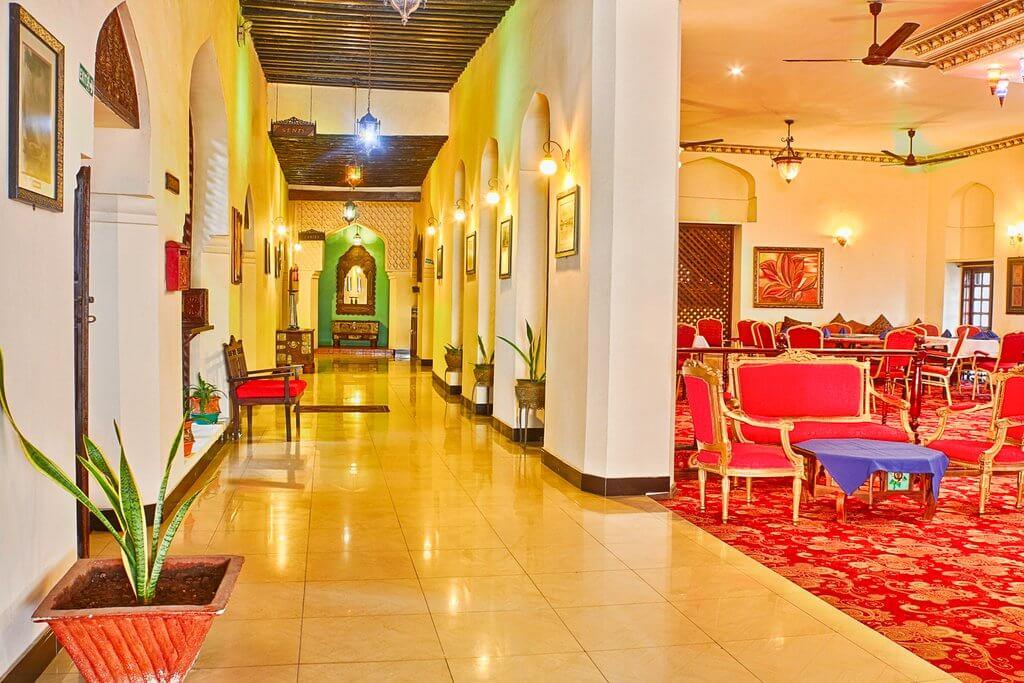 Africa House Hotel 4*