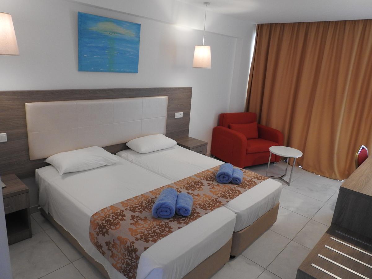 Corfu Hotel 3*