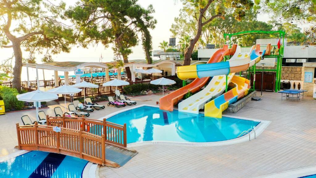 Отель Crystal Aura Beach Resort & Spa 5* / Турция / Кемер - фото, туры в отель