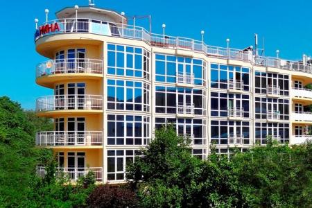 Отель Вилла Нина в Лазаревское - Россия