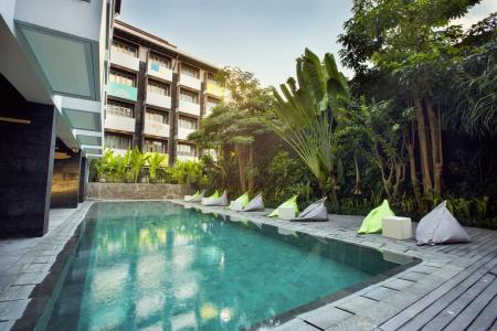 Отель Tijili Hotel Seminyak в Кута - Индонезия