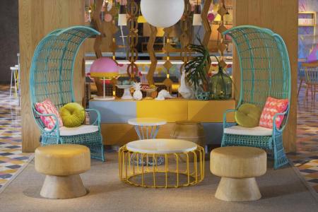 Отель Tijili Hotel Seminyak в Кута - Индонезия