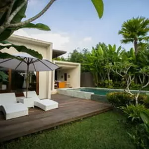 отель Senetan Villas & Spa Resort