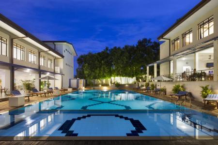 Отель The Blue Wave Hotel в Аругам-Бей - Шри-Ланка