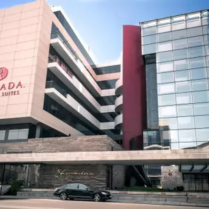 отель Ramada Hotel & Suites Baku