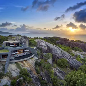 отель Six Senses Zil Pasyon