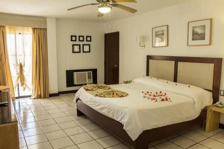 Coral Costa Caribe Resort & Spa