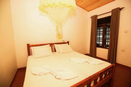 Surf Sea Breeze Hotel