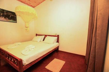 Surf Sea Breeze Hotel