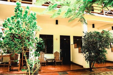 Surf Sea Breeze Hotel