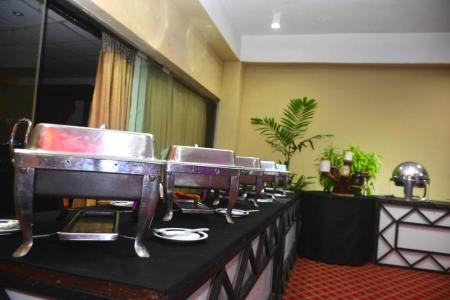 Отель Rainbow Beach Hotel в Негомбо - Шри-Ланка