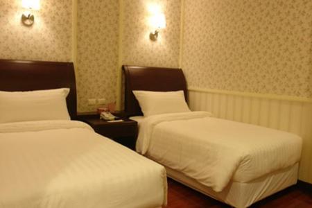 Aurum The River Place