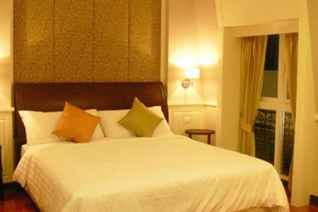 Aurum The River Place