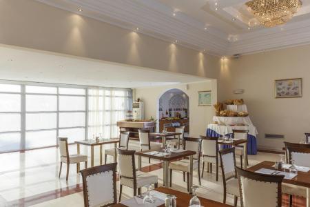 Club SALUT! Costa Lindia Beach Resort