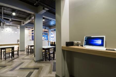 Отель Alfresco Phuket Hotel в пляж Патонг - Таиланд