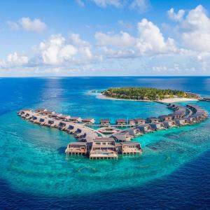 отель The St. Regis Maldives Vommuli Resort