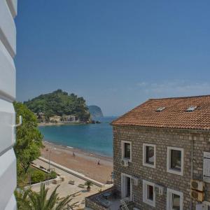 отель Piazza Apartments 2