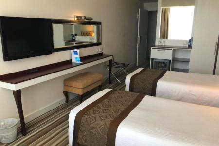 Отель Denizkizi в Кириния - Кипр