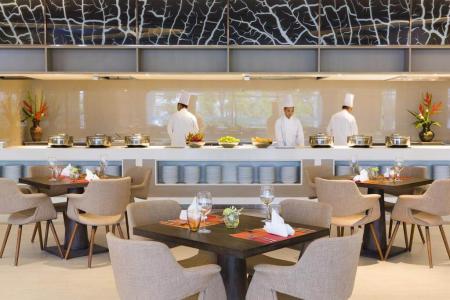 Отель Novotel Phuket City Phokeethra в Пхукет - Таиланд