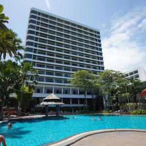 отель Cosy Beach Hotel