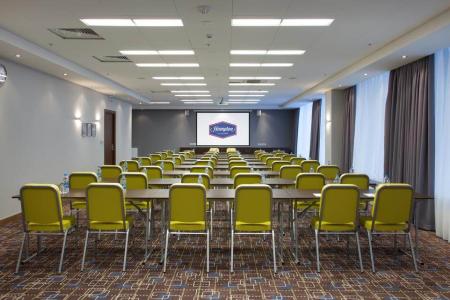 Отель Hampton by Hilton Moscow Strogino в Москва - Россия