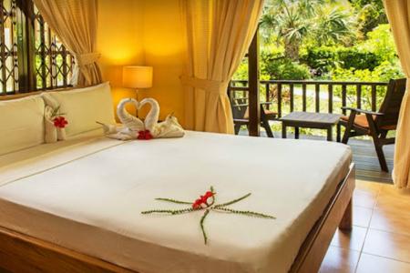 Отель Cote D`or Chalets в о. Праслин - Сейшелы