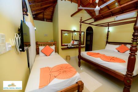 Отель Royal Beach Hotel & Restaurant в Хиккадува - Шри-Ланка