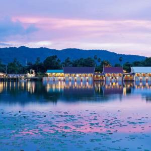 отель Chabana Resort